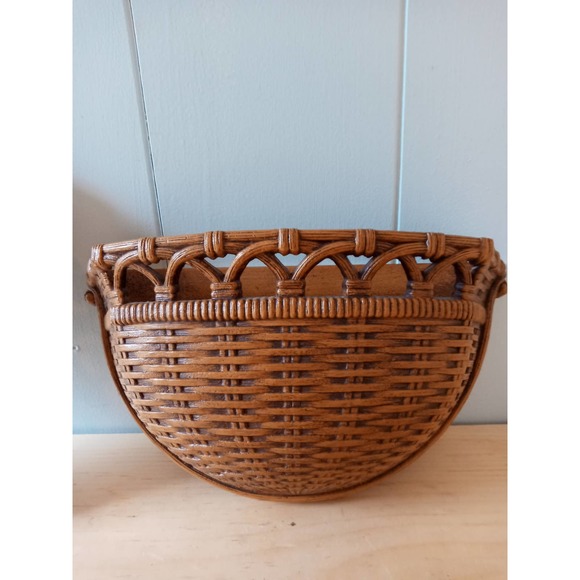 Vintage Homco Decorative Mirror & Wall Planter - Picture 3 of 11